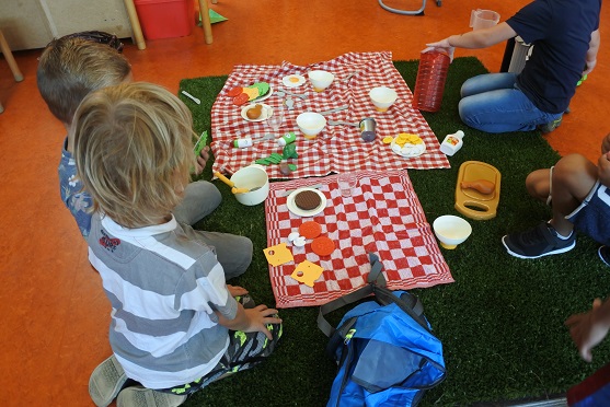 Fonkelnieuw jufjanneke.nl - Een perfecte picknick RX-82